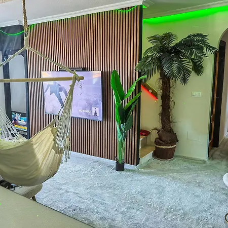 Penthouse - Private Rooftop - Solarium & Pool *