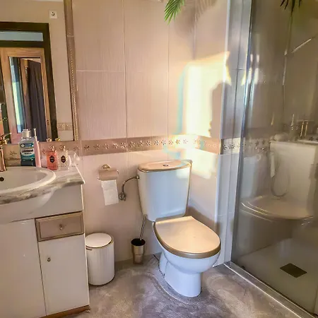 Apartment Penthouse - Private Rooftop - Solarium & Pool